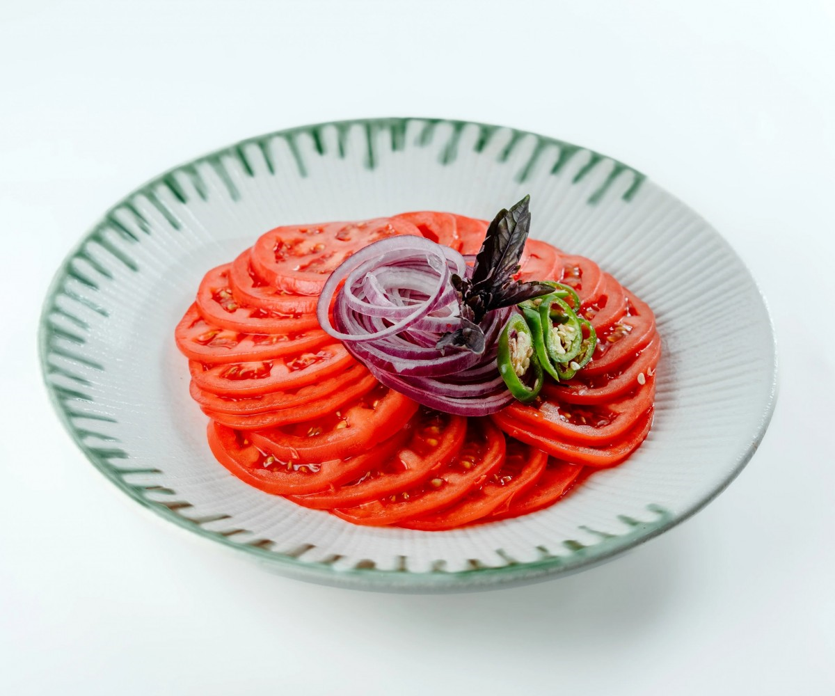 Салат "Ачик-чучук"